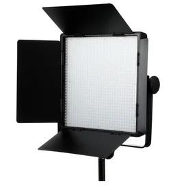 Осветитель светодиодный Godox LED1000D II студийный фото