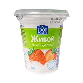 Йогурт FoodMaster Живой клубника 1.5% 300 г фото