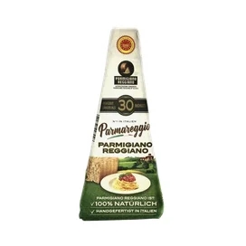Сыр Parmareggio Parmigiano Reggiano выдержка 30 мес. 150 г фото