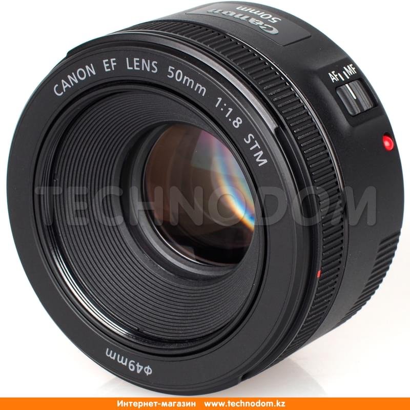 Зеркальный фотоаппарат Canon EOS 1300D EF-S 18-55 III + EF-S 50 f/1,8 STM - фото #9