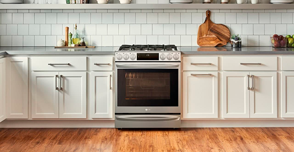 LG представит новую плиту со встроенной печью