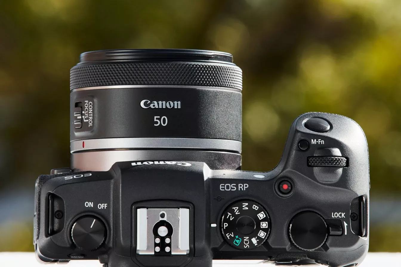 Объектив Canon RF 35mm F1.8 IS STM Macro ( - купить по выгодной цене в интернет-