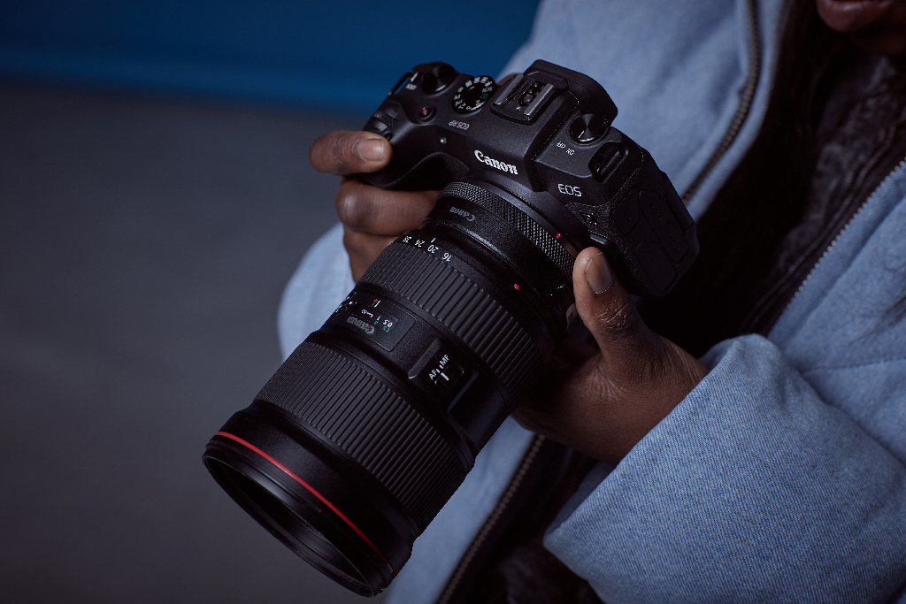 Беззеркальный фотоаппарат Canon EOS RP Body - купить по лучшей цене в ...